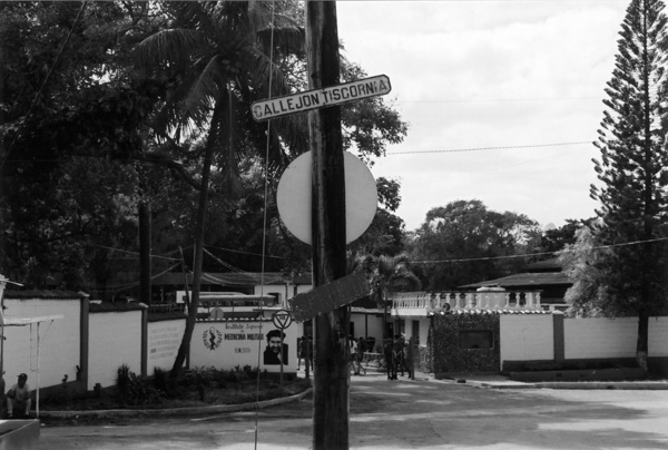 Information on the Cuban refugee detention camp of Tiscornia – where the Günzburgers and hundreds of other Jewish refugees were held for months behind gates – was hard to find.  As of 2004, the street sign on Callejón Tiscornia provided the only indication of where the camp stood. The site had become the home of Cuba’s Instituto Superior de Medicina Militar, where armed guards barred entry.
